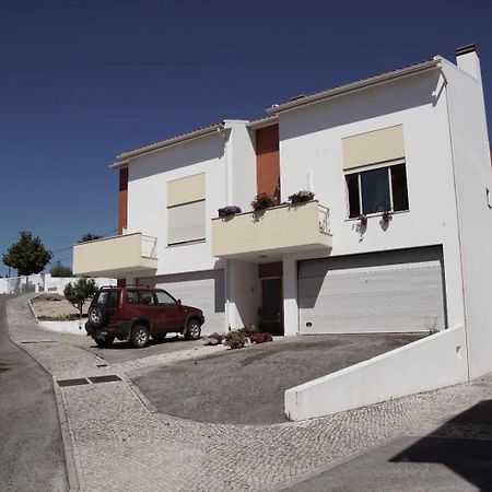 Quartos Confortaveis Em Casa Proximo Ao Mosteiro Batalha Buitenkant foto