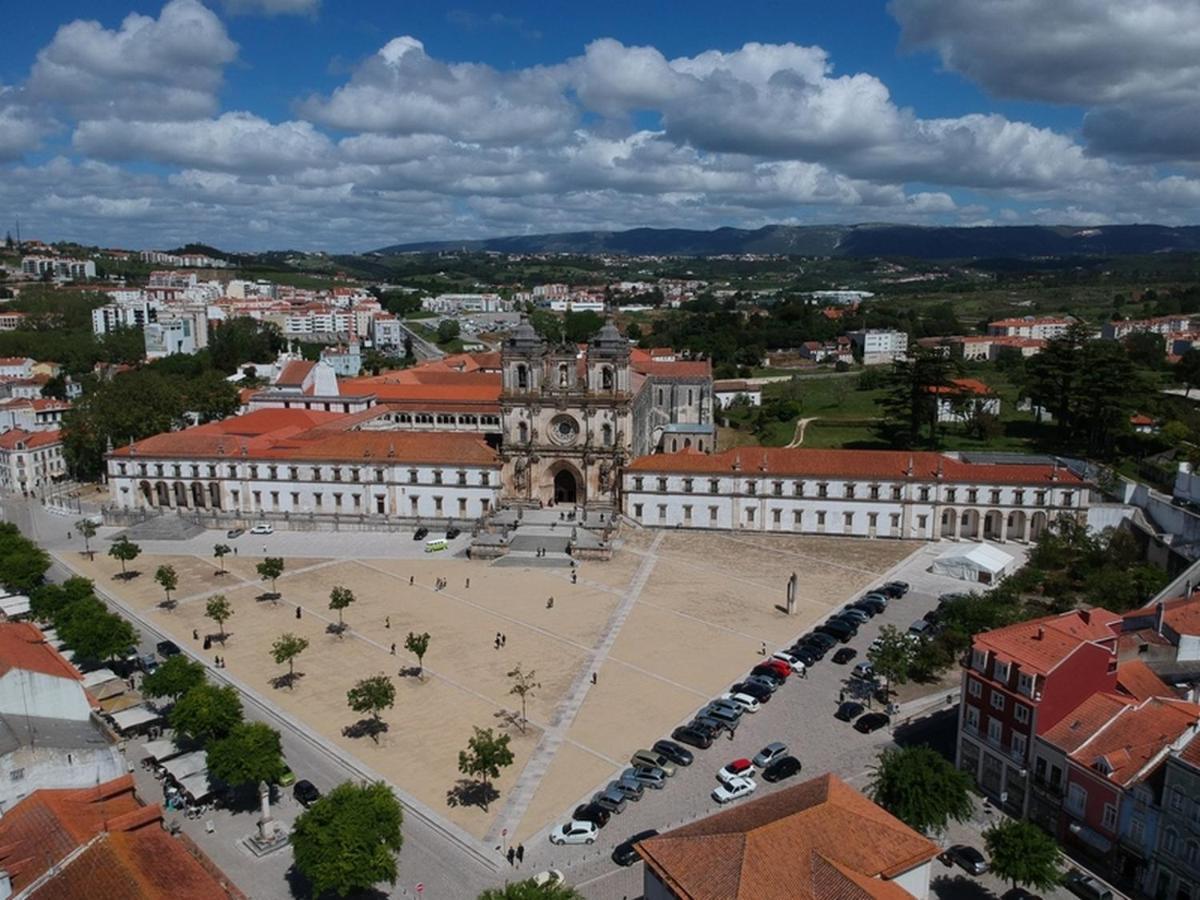 Quartos Confortaveis Em Casa Proximo Ao Mosteiro Batalha Buitenkant foto