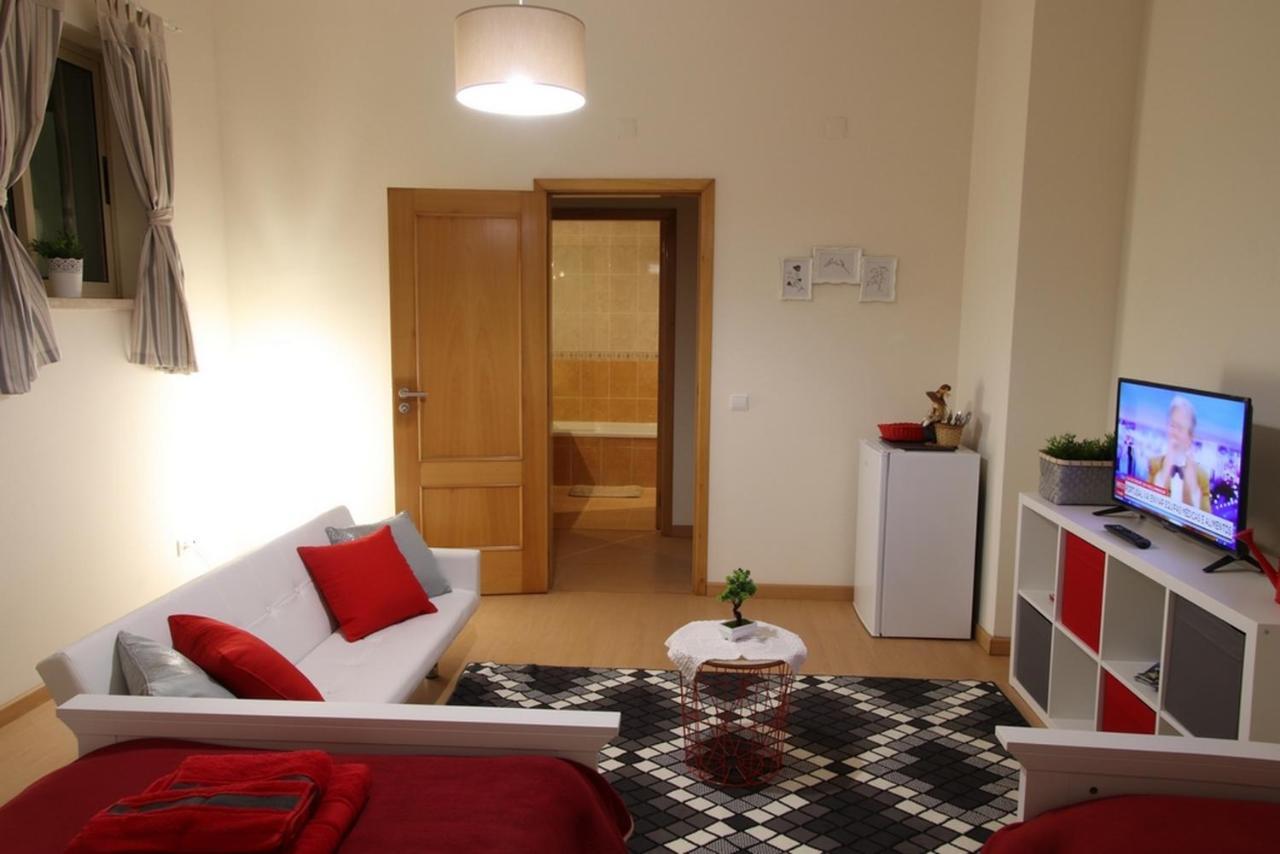Quartos Confortaveis Em Casa Proximo Ao Mosteiro Batalha Buitenkant foto