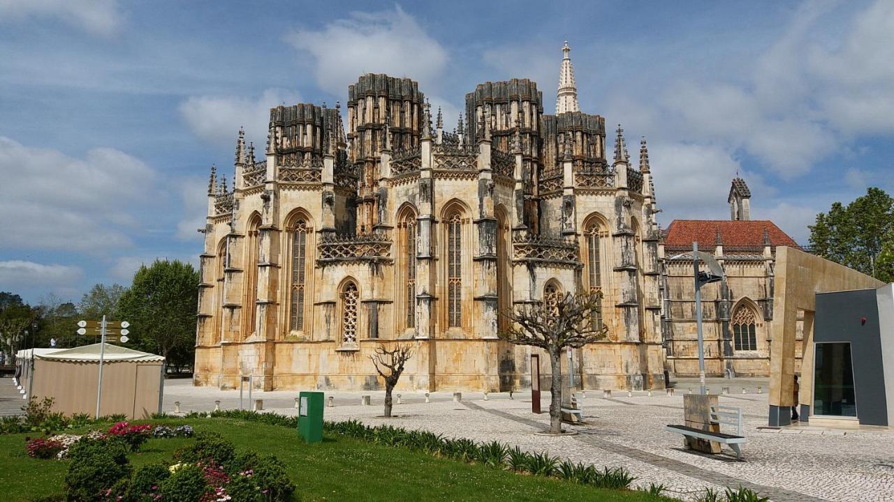 Quartos Confortaveis Em Casa Proximo Ao Mosteiro Batalha Buitenkant foto