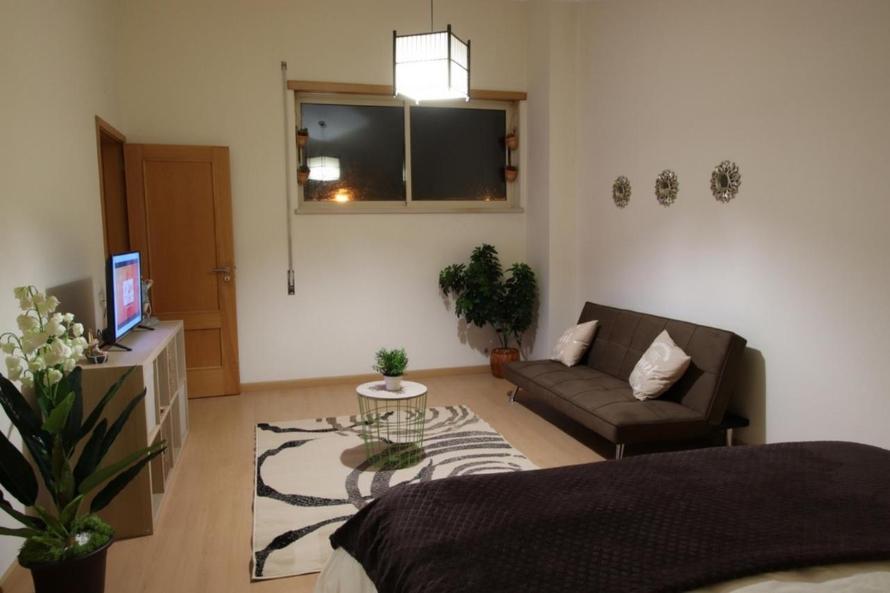 Quartos Confortaveis Em Casa Proximo Ao Mosteiro Batalha Buitenkant foto
