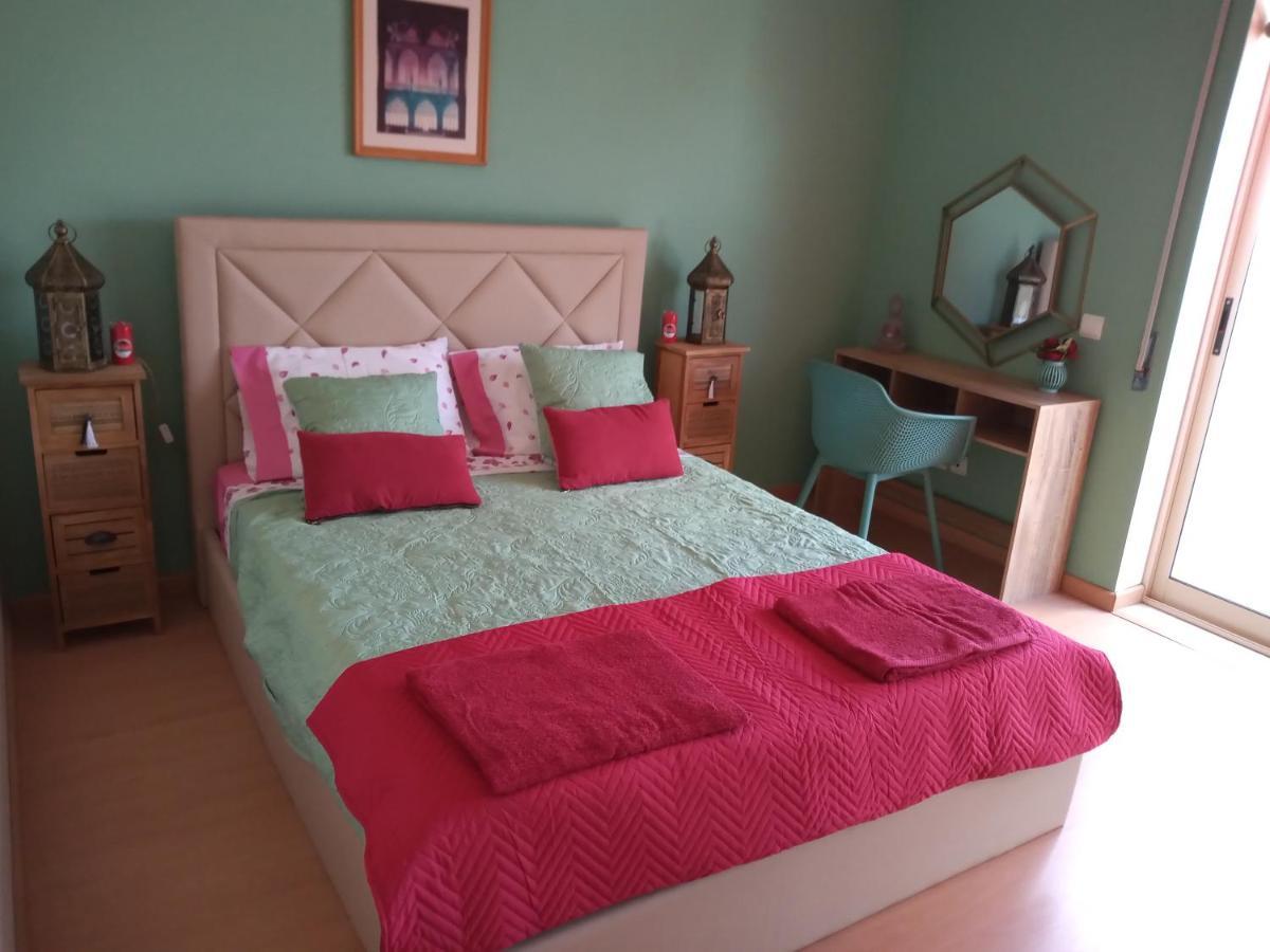 Quartos Confortaveis Em Casa Proximo Ao Mosteiro Batalha Buitenkant foto