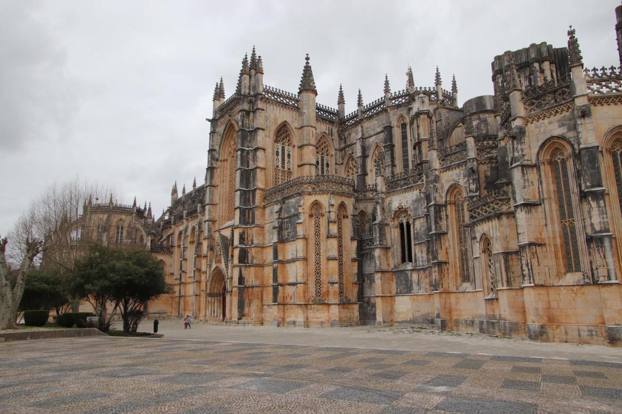 Quartos Confortaveis Em Casa Proximo Ao Mosteiro Batalha Buitenkant foto